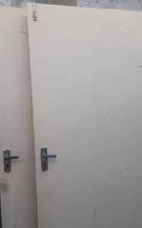 درب چوبی سالم