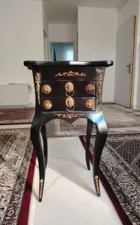 میز تلفن سالم