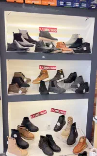 کیف و کفش هخامنش