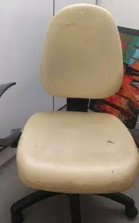 صندلی جک دار