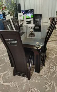 میزناهارخوری ۴نفره‌‌و۶نفر‌
