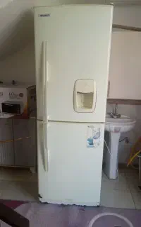 یخچال سیوان پنج سال هست