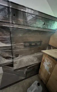 میز تلویزیون سالم و نو