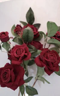 سه شاخه گل رز مصنوعی (ده عدد) گل وغنچه