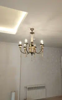 لوستر سنگی تک شعله، جنس بدنه سنگ طبیعی وفلز