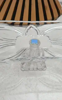 پایه دار میوه و شیرینی