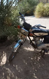 موتور سیکلت مدل ۸۳
