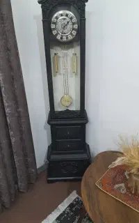 ساعت ایستاده.