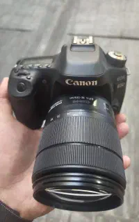 دوربین کانن  EOS 80 D با لنز 135-18 USM IS