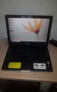 لپ تاپ سونی . کور i7. رم 6 . هارد 500.گرافیک 1