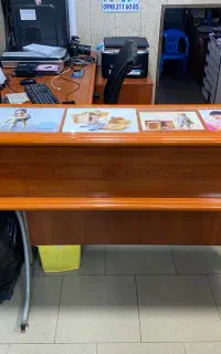 میز چوبی