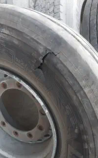 آپارات و تعمیر لاستیک کامیون