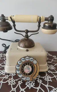 تلفن ژاپنی عتیقه