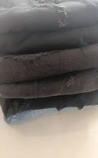 تعدادی شلوار پسرانه