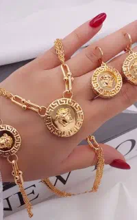 سرویس ورساچه اینه ای