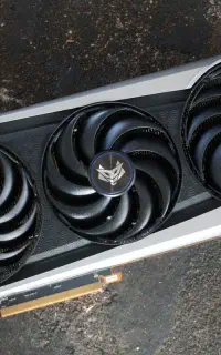 کارت گرافیک NITRO+ AMD Radeon RX 6700 XT