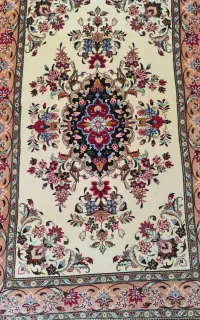 قالیچه ابریشمی دست بافت