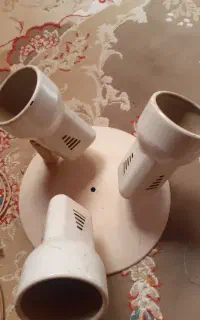 چراغهای سر پیچ دار همه سالم قیمت همه ۱۵۰۰۰۰۰