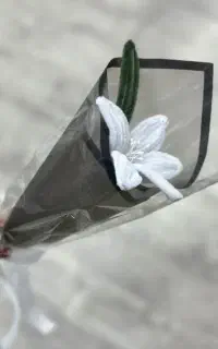 گل لیلیوم تک شاخه و دسته گل