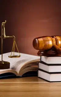 وکیل دادگستری عضو کانون وکلای دادگستری مرکز