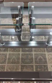 پیش میز