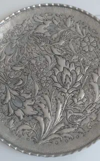 سینی مسی قلمزنی شده