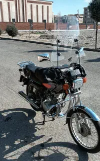 موتورسیکلت مدل ۹۰ درحد