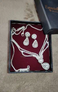 اکسسوری و تاج وریسه