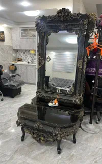 آینه و کنسول