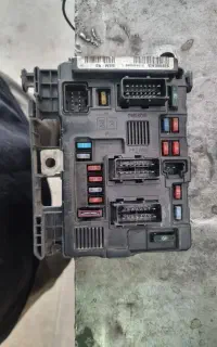 نصب جعبه فیوز ۲۰۶و تعمیرات BSM BM34  CBM ساعت ۲۰۶