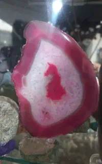 سنگ عقیق صورتی تک کلکسیونی