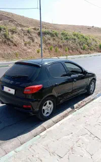 پژو 206 عروسک