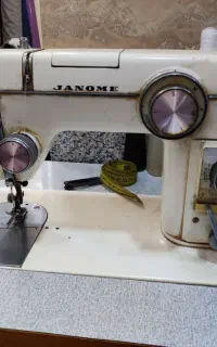 چرخ گلدوزی ژانومه