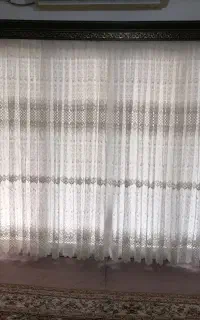 پرده توری پنجره به همراه کتیبه و آستر