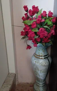 گلدان پایه بلند