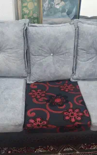 مبل راحتی سه دست  تا ۷نفر ویه میز نهار خوری ۶نفر