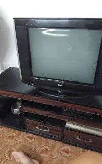 یه عدد تلویزیون