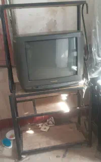 تلویزون و جا تلویزونی