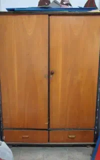 کمد چوبی   محکم وچوب گردو