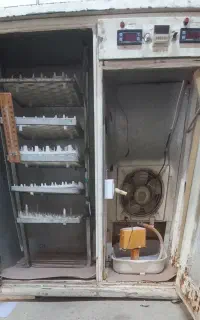 دستگاه جوجه کشی