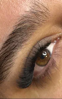 خدمات تخصصی مژه