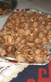 پوست گردو سالم