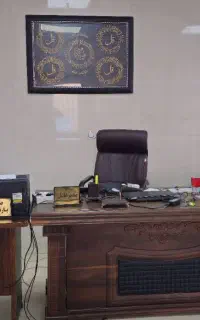 منشی با نظم و روابط عمومی بالا