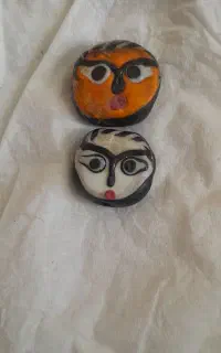 مهره های چهره دار و کهنه