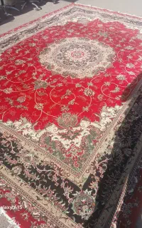 تعداد ی فرش ۱۲متری و۶متری سالم تمیز
