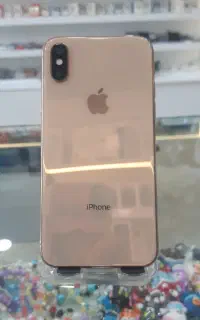 ایفون XS