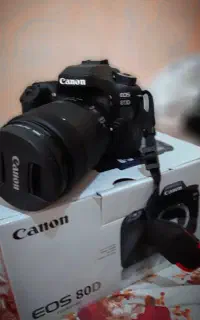 دوربین کنون80D