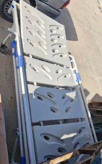 تخت بیمارستانی