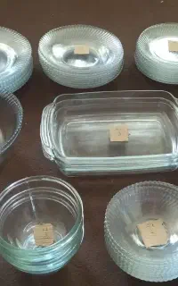 فروش تعدادی ظروف غذاخوری