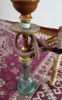 یک عدد قلیان برنجی درحد صفرهمچی سلام
